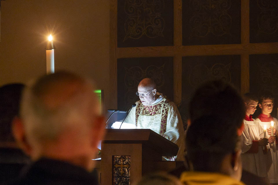 2026-StMary-EasterVigil (41 of 215).jpg